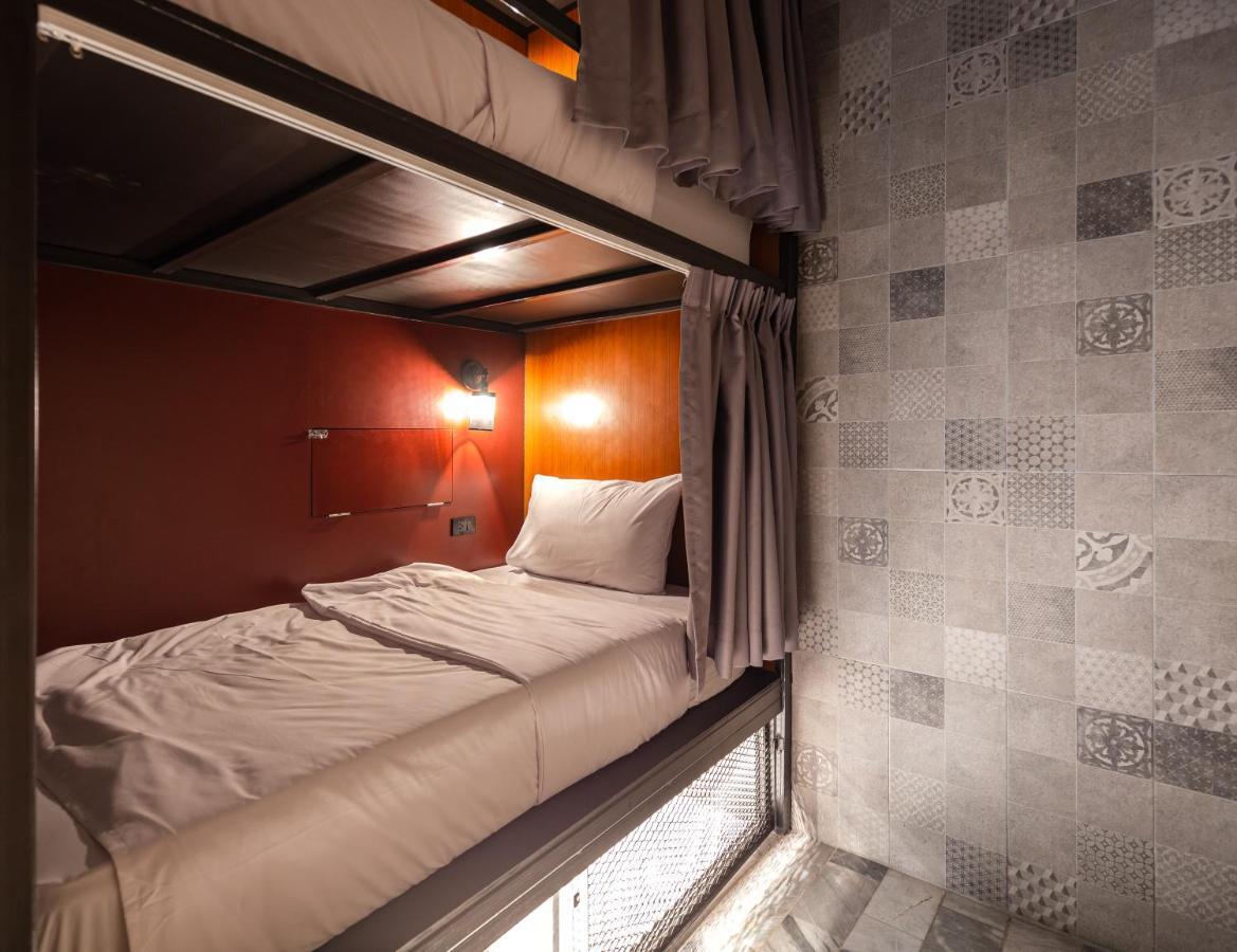 Bed 8-Bed Mixed Dormitory Room